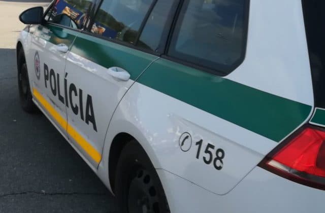 Polícia vyšetruje lúpežné prepadnutie dôchodkyne v Trebišove a žiada o pomoc svedkov
