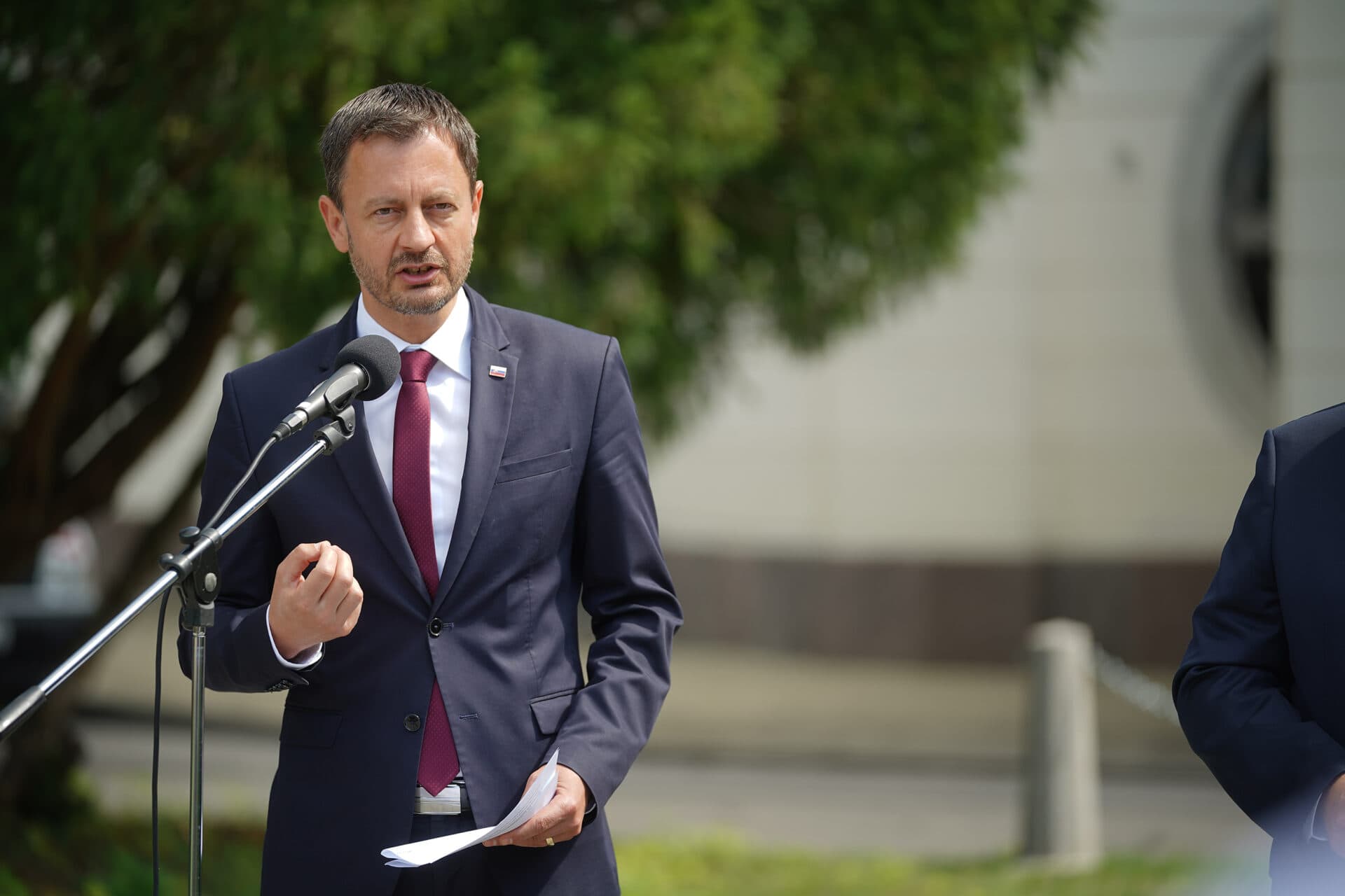 Premiér ukrajinského prezidenta oficiálne informoval o poskytnutí pomoci zo Slovenska