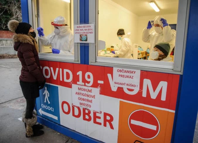 Zamestnávatelia môžu o preplatenie nákladov na testovanie žiadať do konca marca