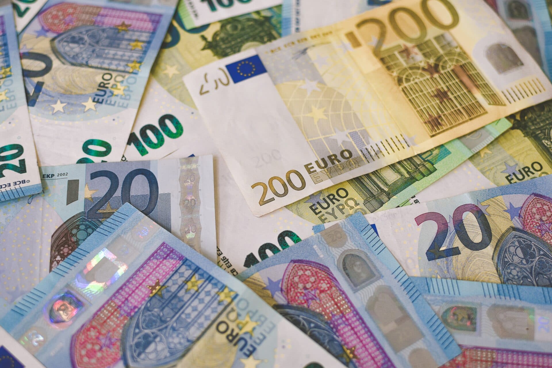 Slovensko si pripomenulo Deň rovnosti v odmeňovaní medzi mužom a ženou