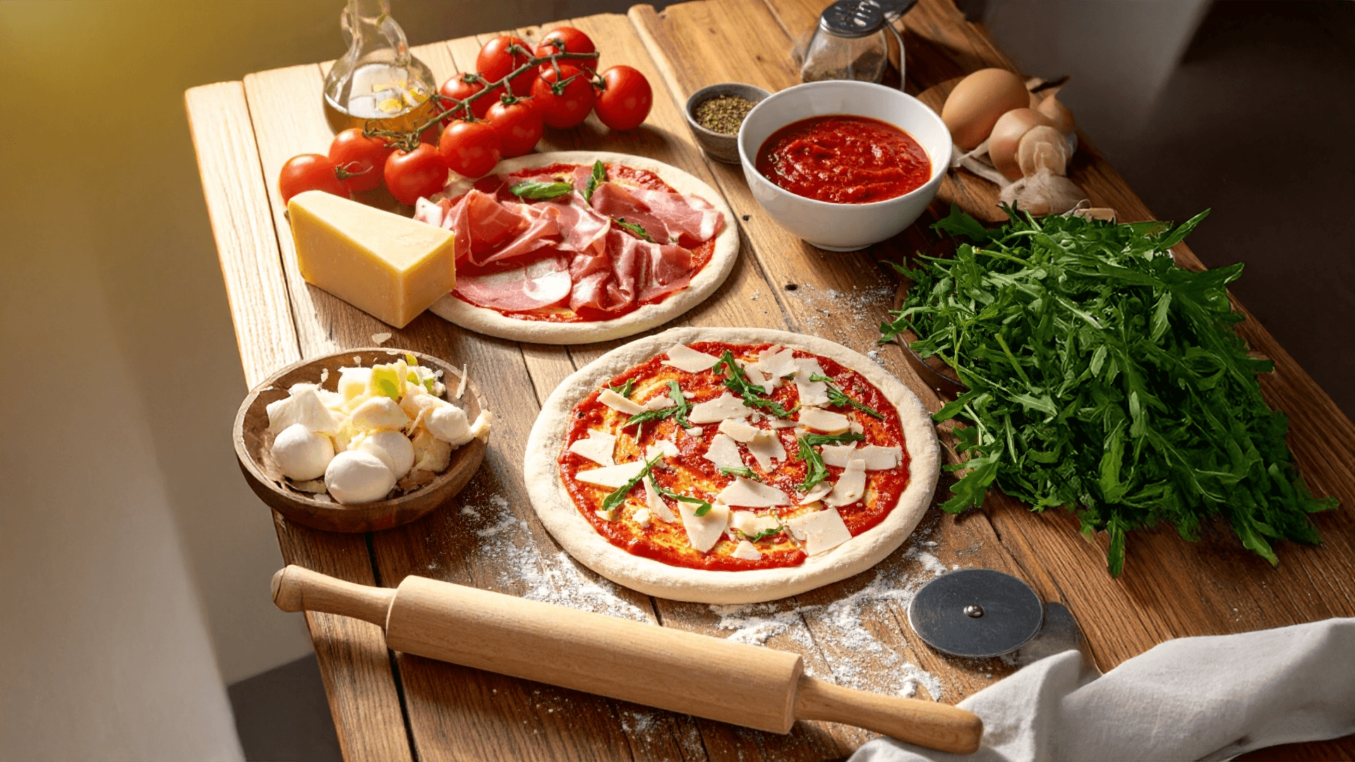 Fotografia k súvisiacemu článku Tip na recept: Domáca pizza s prosciuttom, rukolou a parmezánom