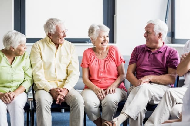 Štát vyplatil seniorom odmenu za očkovanie vo výške takmer 127 miliónov eur
