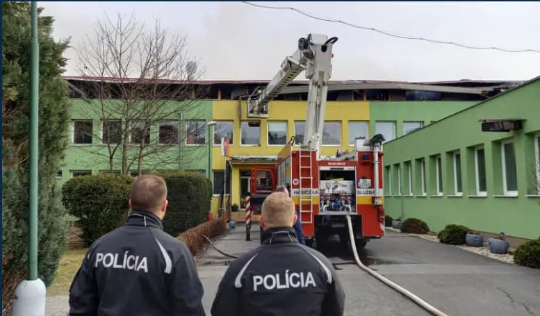 Práce na obnove domova dôchodcov v Spišskej Novej Vsi po marcom požiari pokračujú