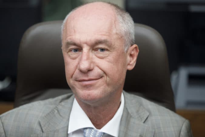 EÚ zatiaľ nepriniesla očakávané riešenia v boji s drahými energiami, myslí si Hirman