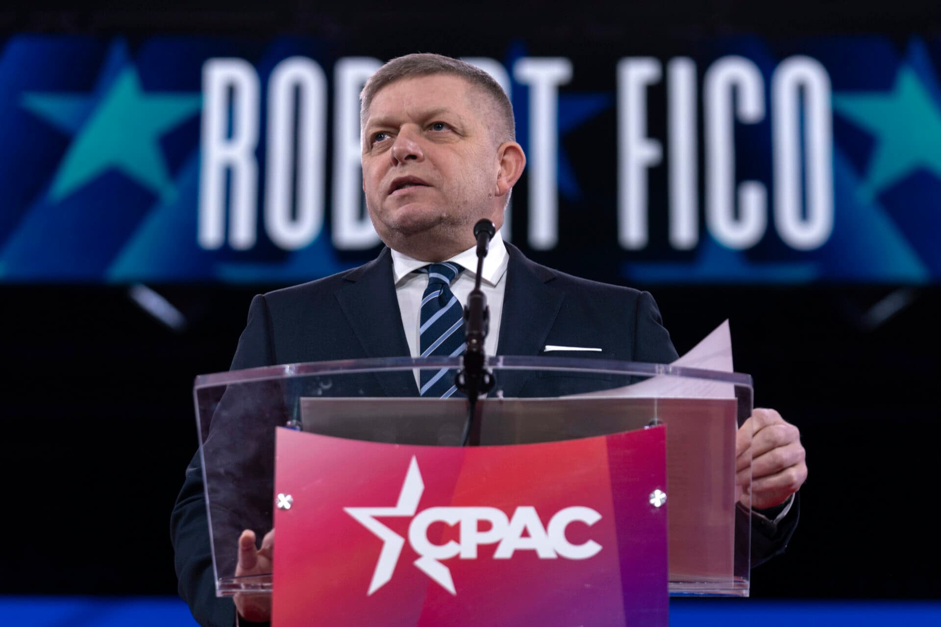 Robert Fico: Európa by mala pomôcť Donaldovi Trumpovi ukončiť vojnu na Ukrajine