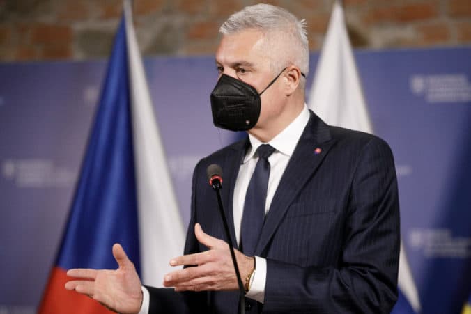 Slovenský diplomatický konvoj vypravený z Kyjeva je v Rumunsku a smeruje na Slovensko