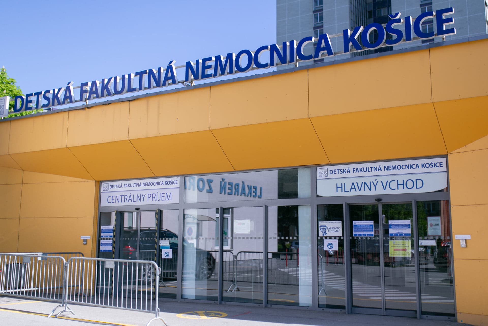 Pri Detskej fakultnej nemocnici bude obmedzené parkovanie