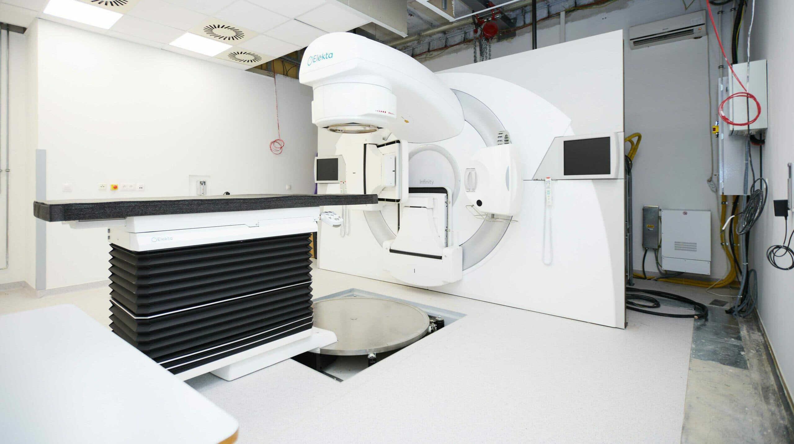 Fotografia k článku Do michalovskej nemocnice dorazil nový lineárny urýchľovač. Pracovisko prerábajú za vyše 4 milióny eur