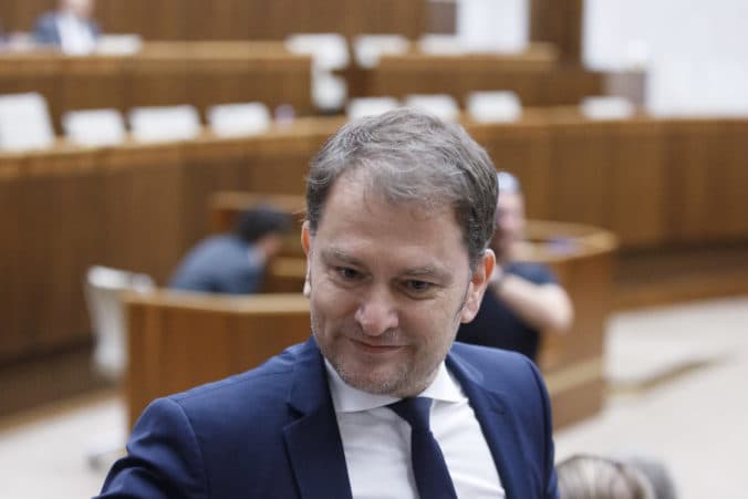 Schôdza parlamentu k odvolávaniu Matoviča bude v stredu