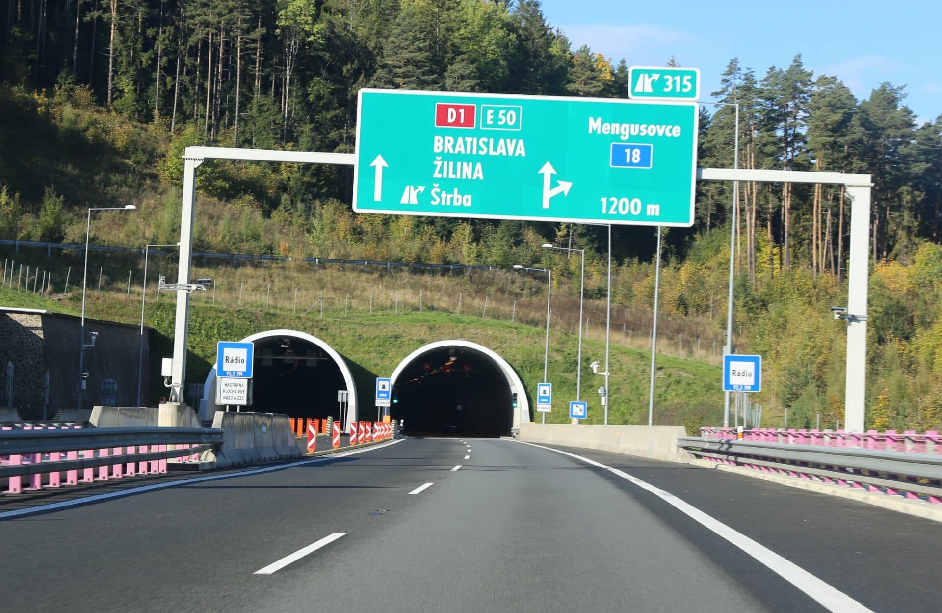 Fotografia k článku Tunel Bôrik čaká stavebná a nestavebná údržba, úsek D1 bude v noci úplne uzavretý