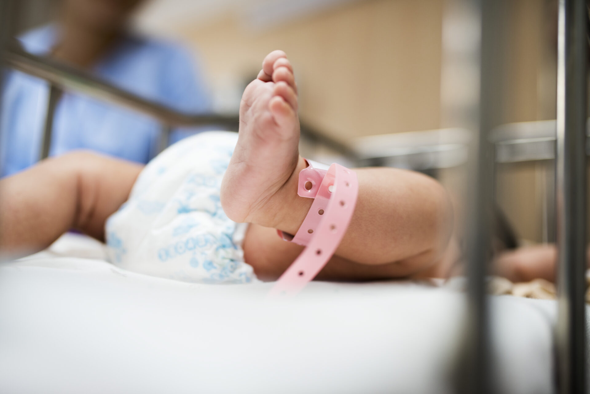 Prešovské bábätká v roku 2023: Takmer 2 500 pôrodov, z toho 33-krát sa narodili DVOJIČKY