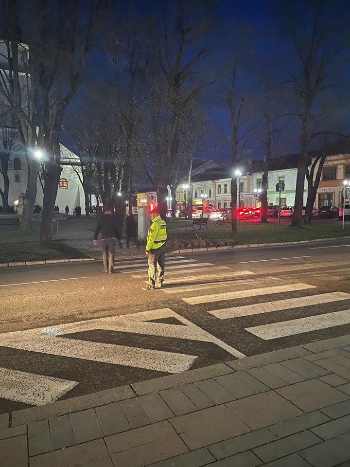 Zdroj: META/Polícia SR-Prešovský kraj/Omša za obete tragédie v Spišskom Podhradí